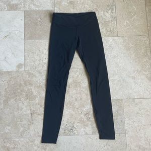 Ivivva black leggings size: 10